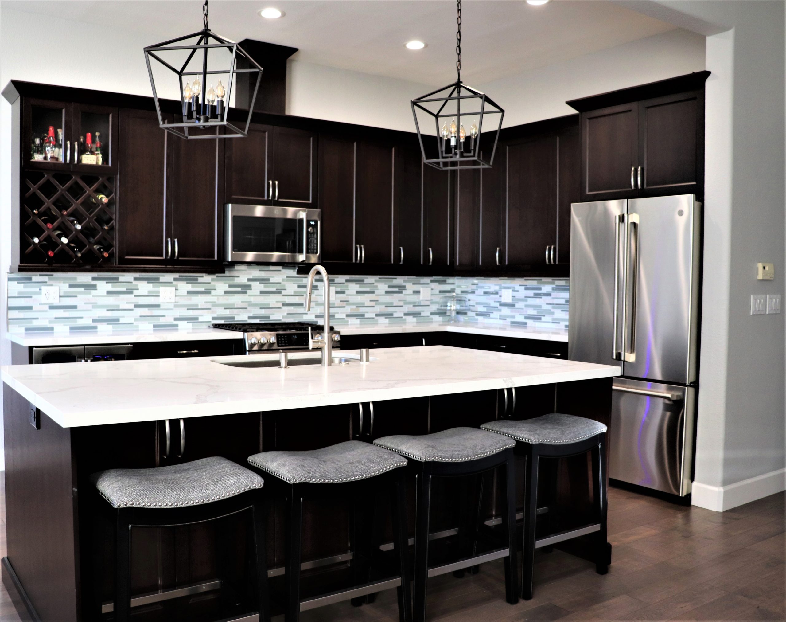 Read more about the article Kitchen and Hardwood Flooring